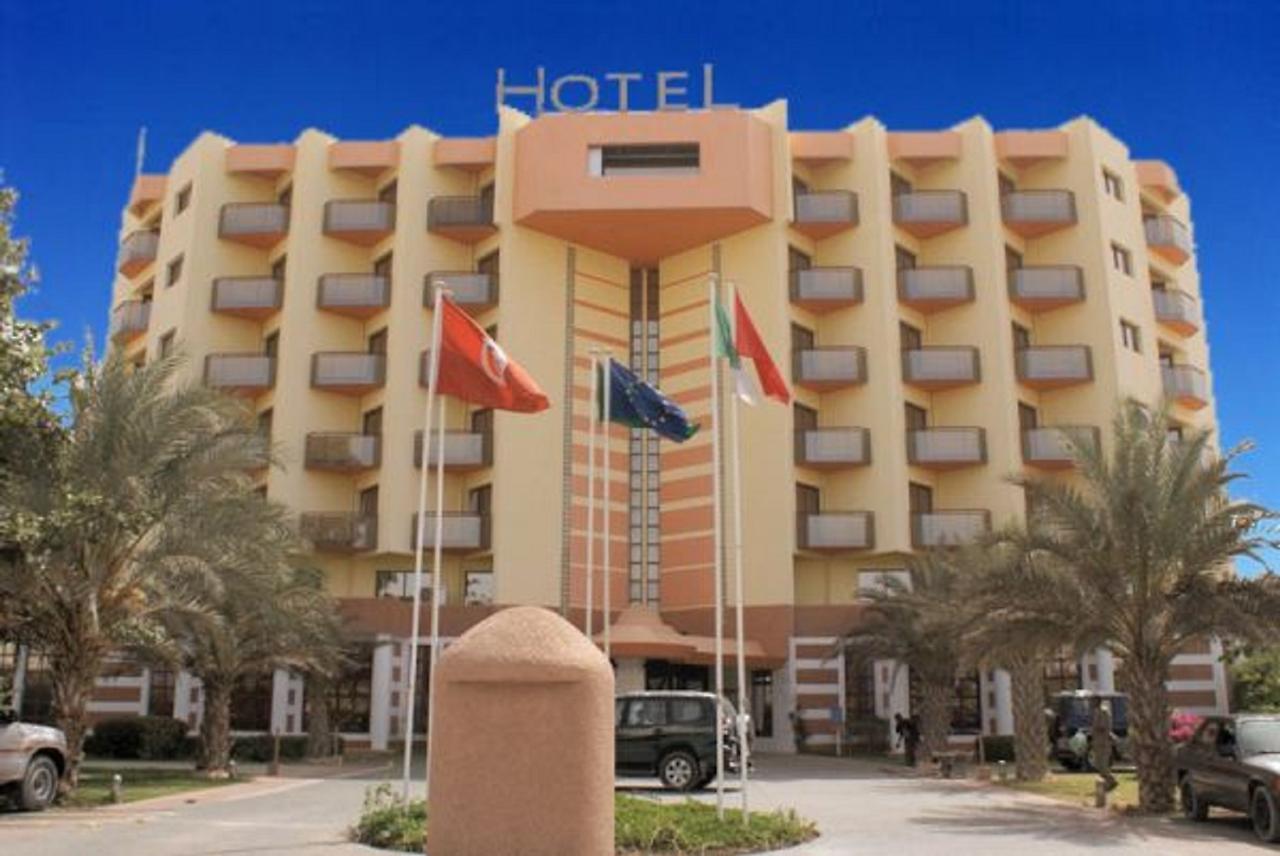 Hotel Tfeila Nouakchott Bagian luar foto